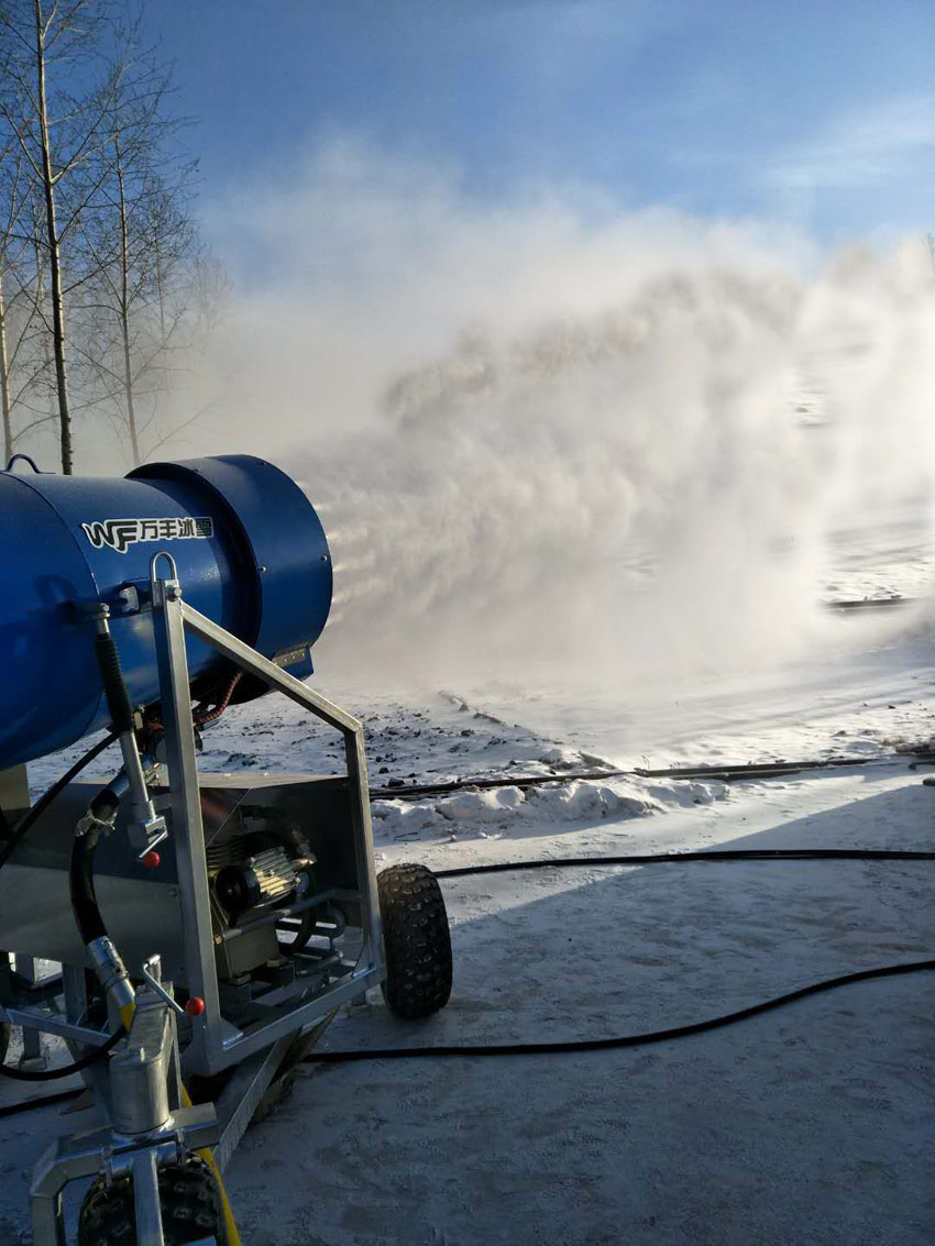 造雪機(jī).jpg