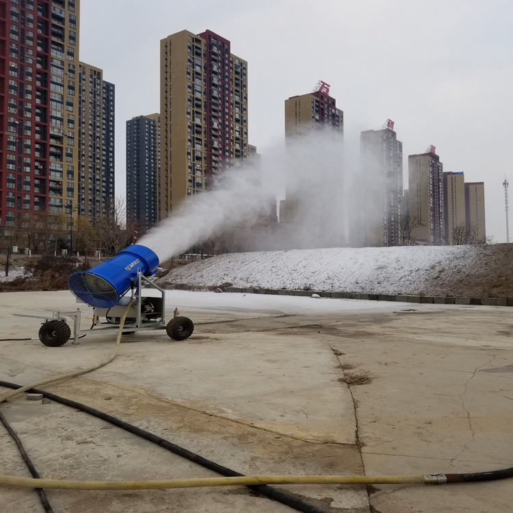 造雪機(jī)